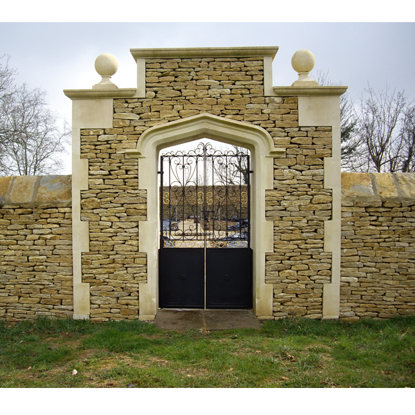 Peter Neale Blacksmiths, Architectural metalworkers, Forest of Dean, Gloucestershire, Architectural metalworker, blacksmith Gloucestershire, iron railings, wrought ironwork, bespoke ironwork, estate fencing