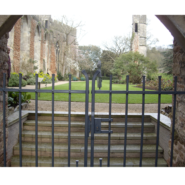 Peter Neale Blacksmiths, Architectural metalworkers, Forest of Dean, Gloucestershire, Architectural metalworker, blacksmith Gloucestershire, iron railings, wrought ironwork, bespoke ironwork, estate fencing