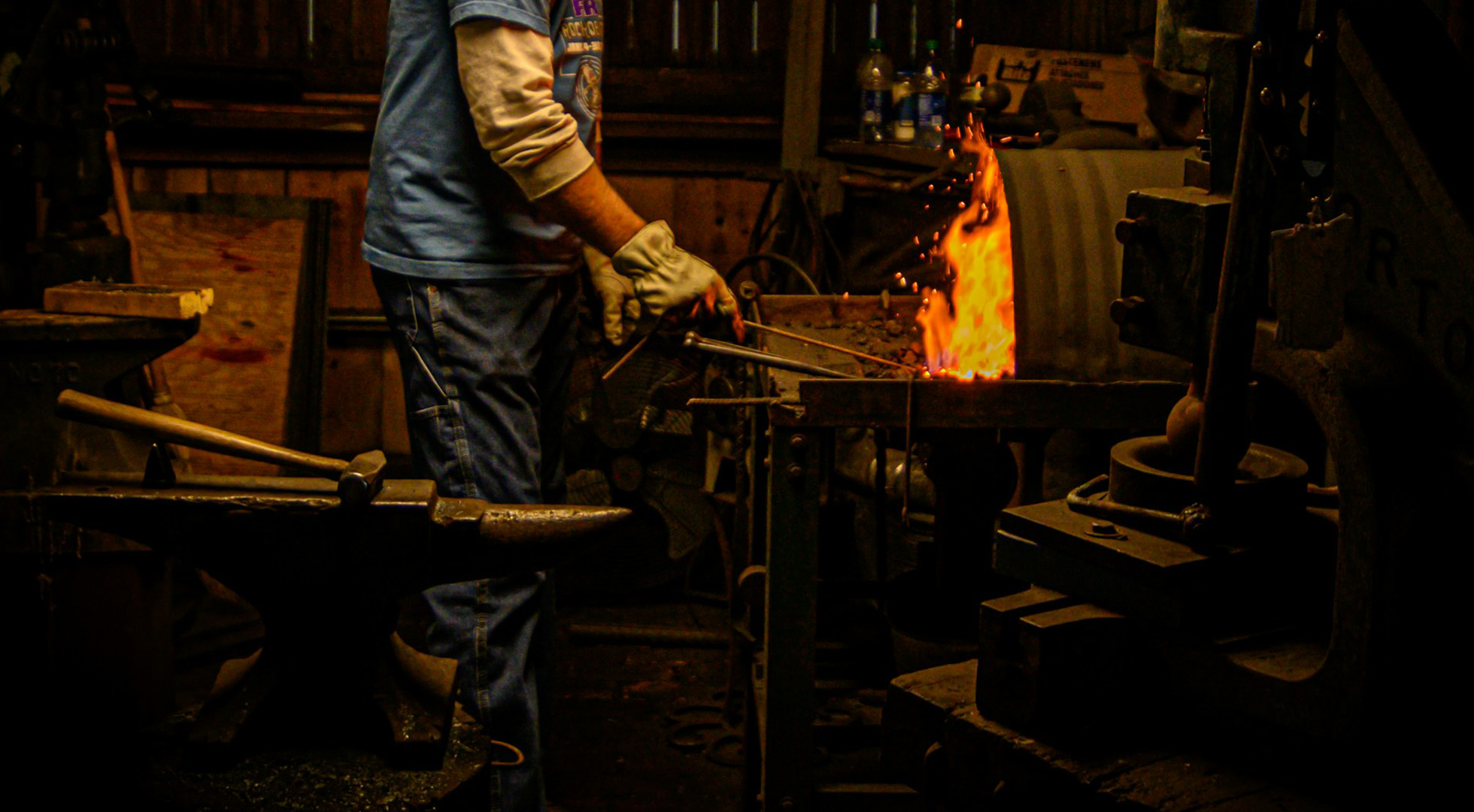 Peter Neale Blacksmiths, Architectural metalworkers, Forest of Dean, Gloucestershire, Architectural metalworker, blacksmith Gloucestershire, iron railings, wrought ironwork, bespoke ironwork, estate fencing